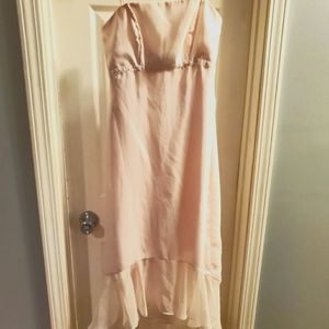 Alexia Designs, sz 4, powder pink, high-low, chiffon dress. Spaghetti straps.EUC